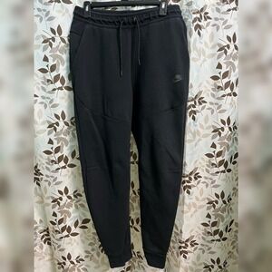 Nike Sportswear Tech Fleece Jogger Sweatpants Black Men's Size Medium CU4495-010